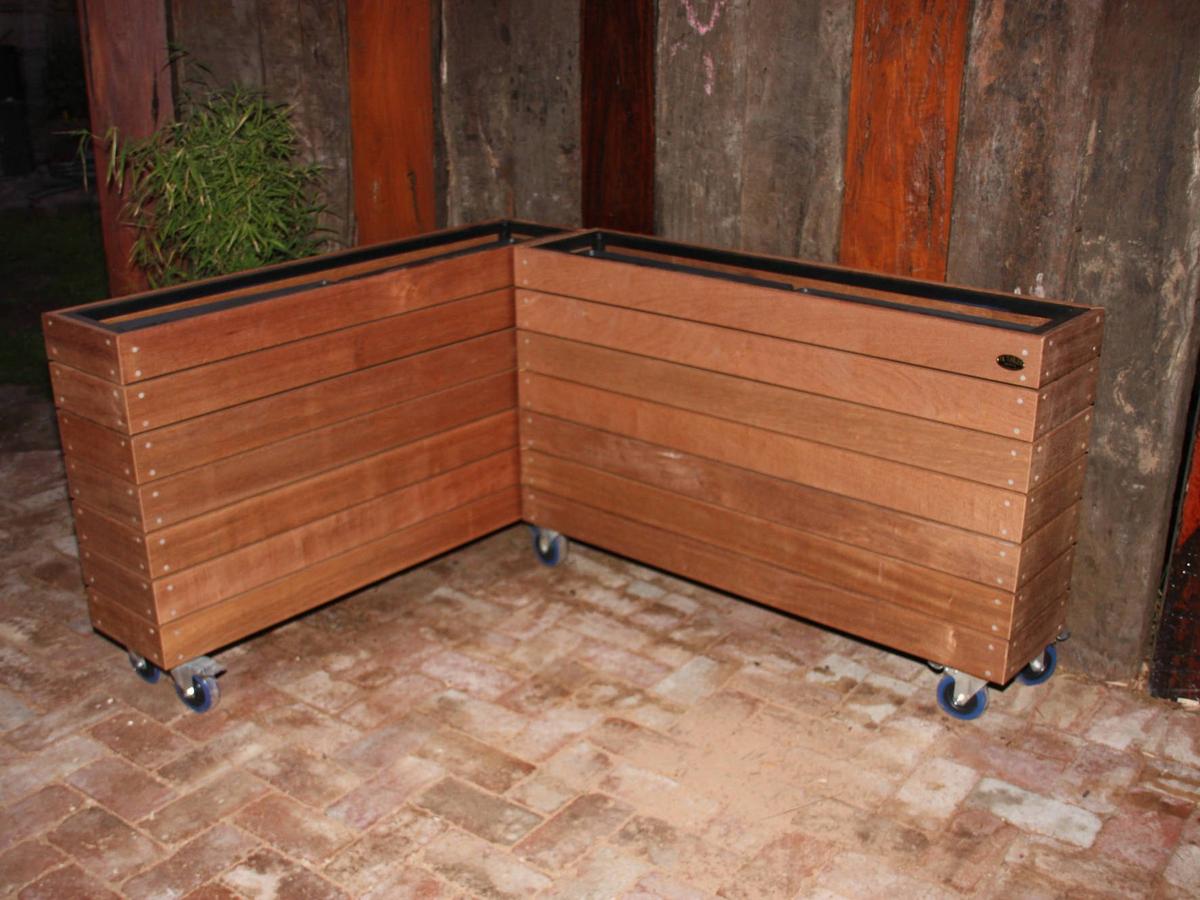 Botani Barrier