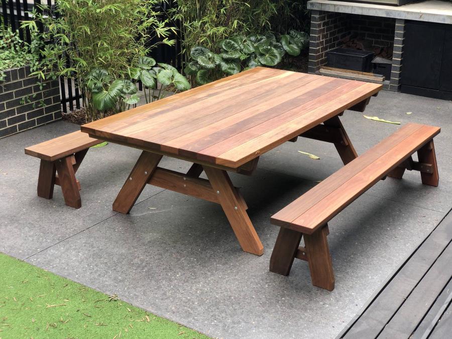 Signature TK - Table Setting